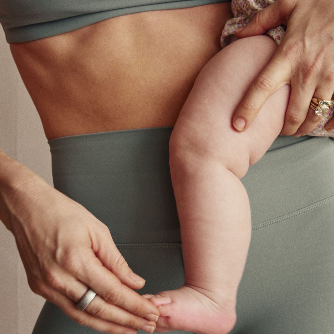 Femme pratiquant le Reformer en douceur post-partum